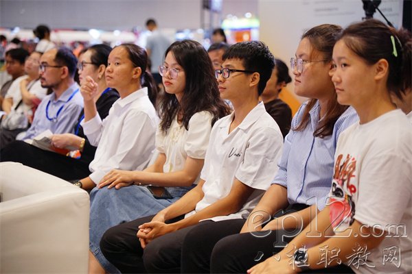 活动期间座无虚席