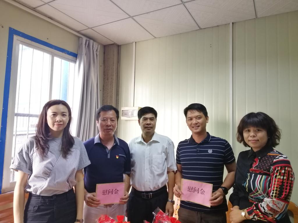 胡英清慰问体育与教育学院凌响超、李鸿辉老师