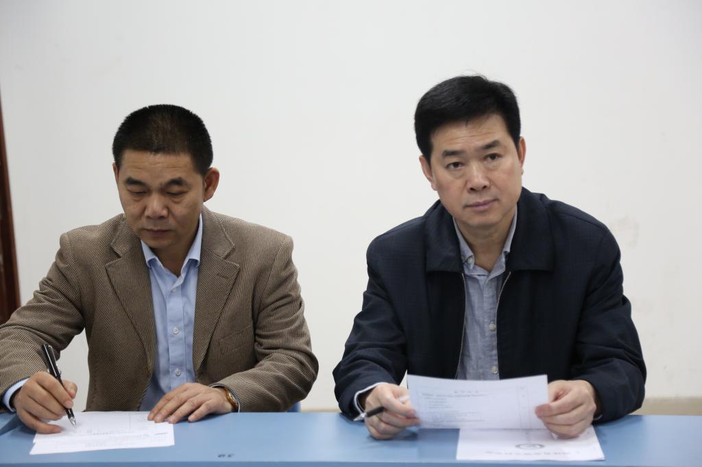 党委周璋斌书记检查《新媒体运营》课堂教学 党委周璋斌书记检查《新媒体运营》课堂教学