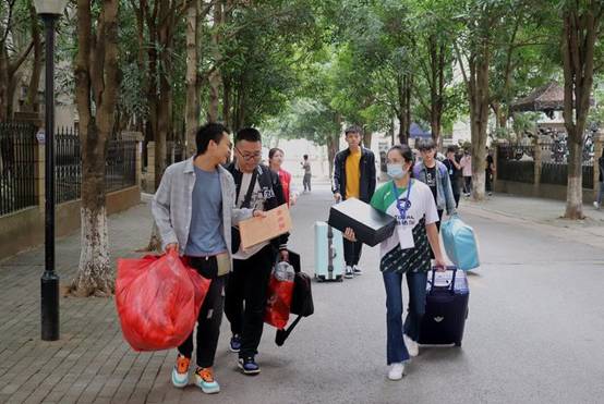 https://p.ananas.chaoxing.com/star3/750_1024/d7a47e7c89414e3bbf1699ba08df8b4a.jpg