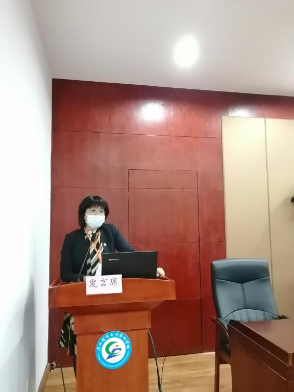 体教学院党总支黄昀书记在做交流发言