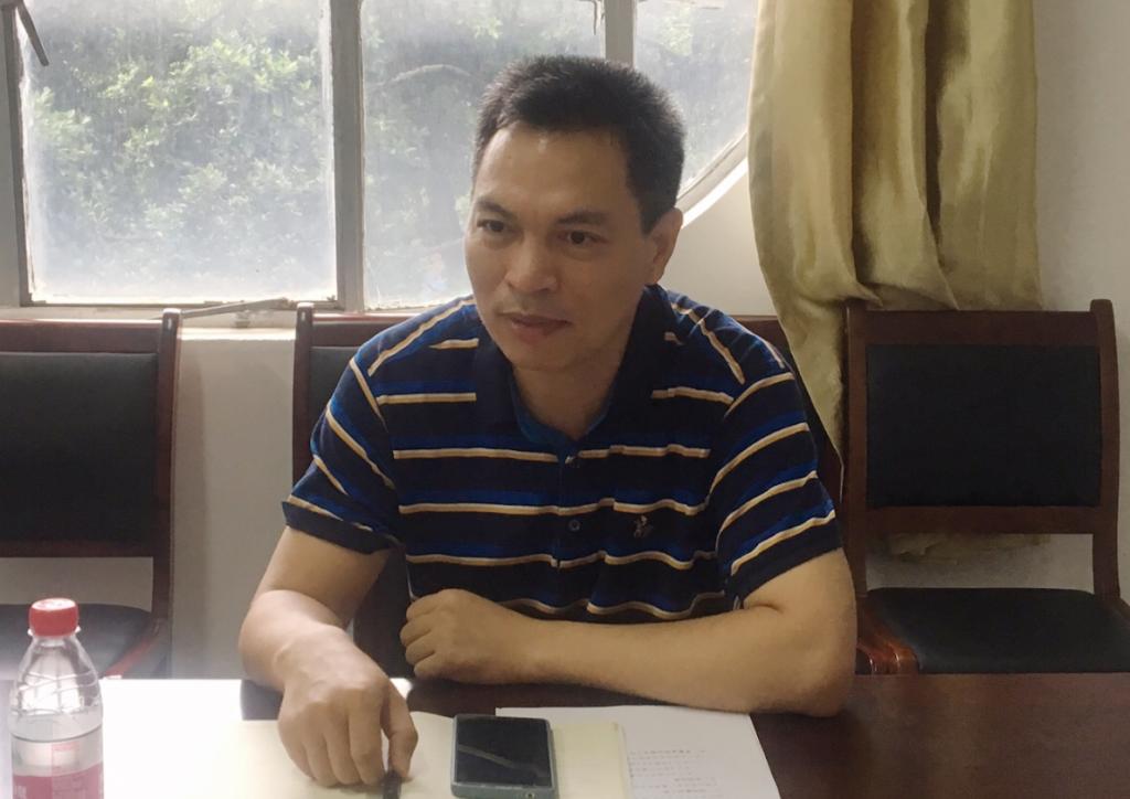 学校纪委书记罗黎造同志指导支部工作