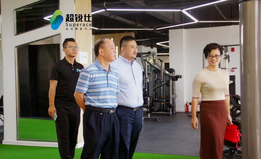 覃副校长现场考察